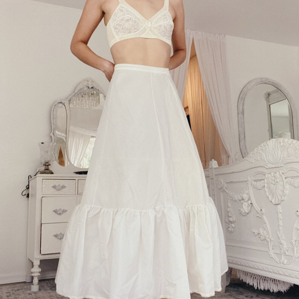Vintage 1950's White Lace Crinoline Petticoat Ruffle High Waist Maxi Skirt - Picture 7 of 10